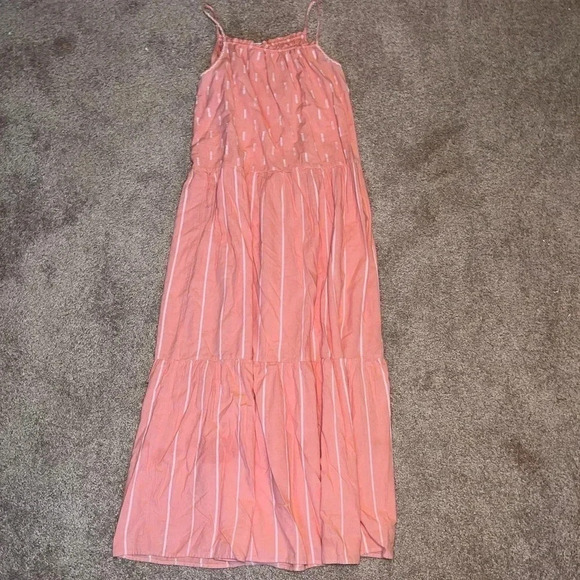 Wonderly • Coral Maxi Dress - Picture 2 of 9